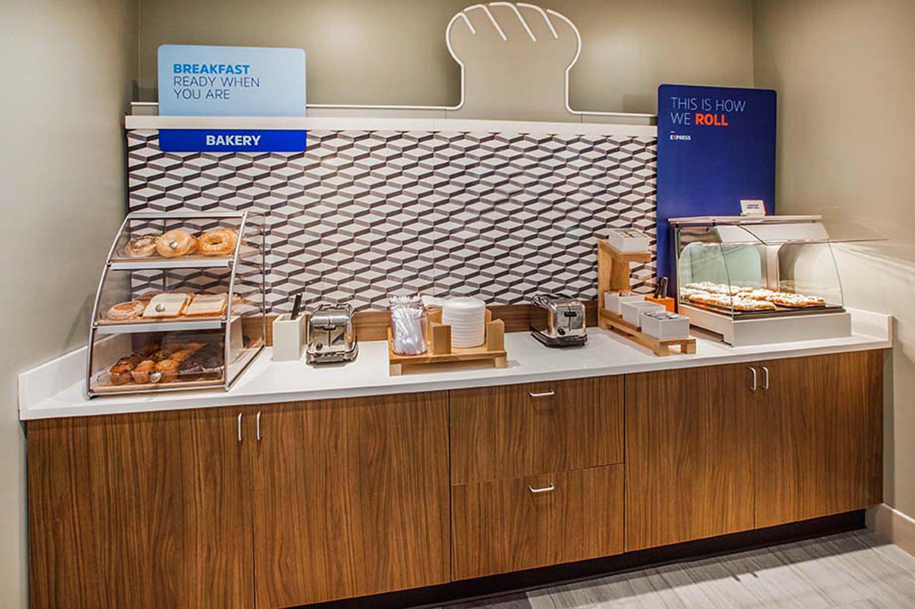 Express Wisconsin Dells By Ihg