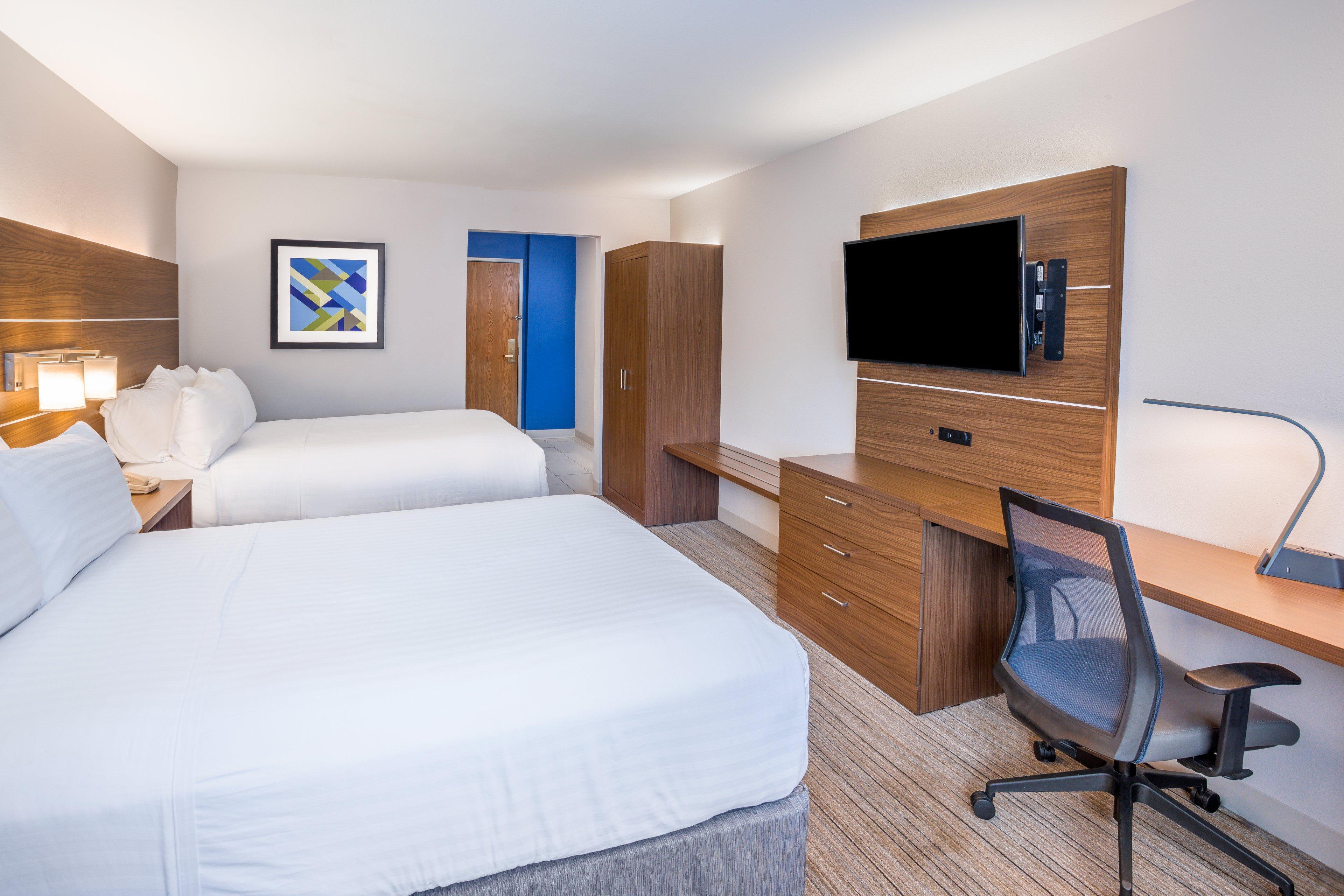 Hotel Express By Ihg Wisconsin Dells