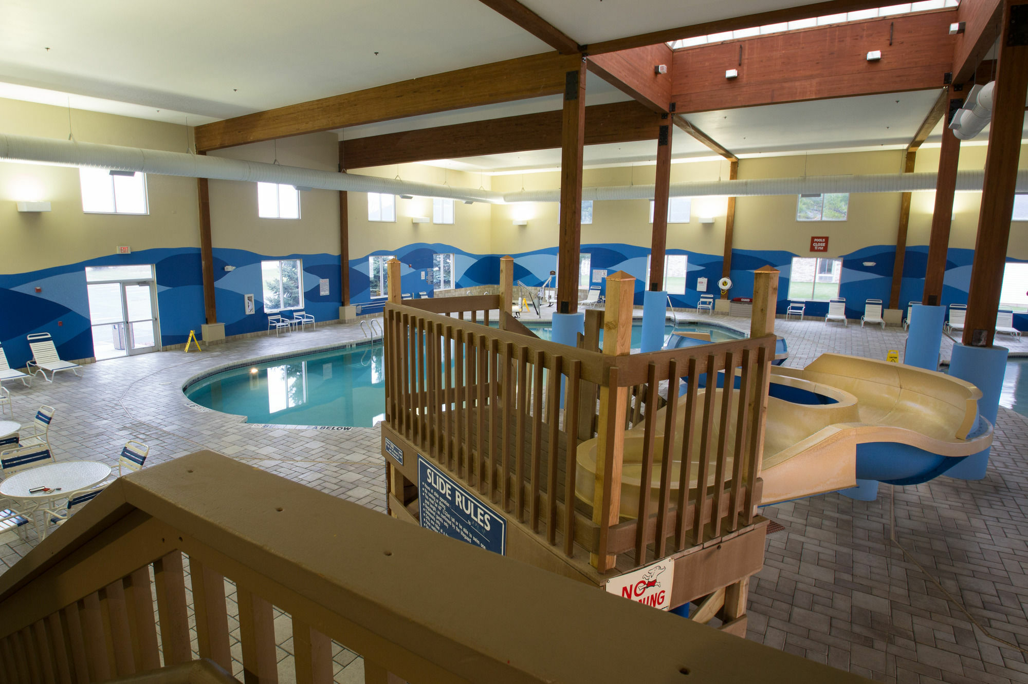 Hotel Express By Ihg Wisconsin Dells