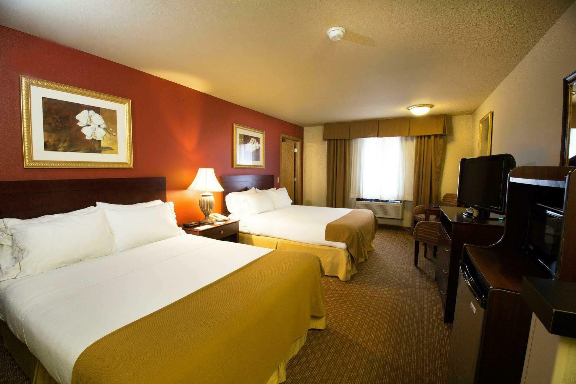 Express By Ihg 3*